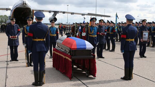 Body of serviceman Alexander Prokhorenko killed in Syria, to be flown to Orenburg - Sputnik International
