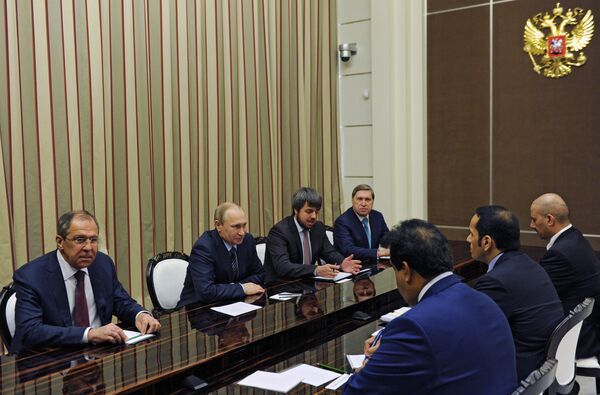 President Putin meets with Qatari Foreign Minister Al Thani - Sputnik International