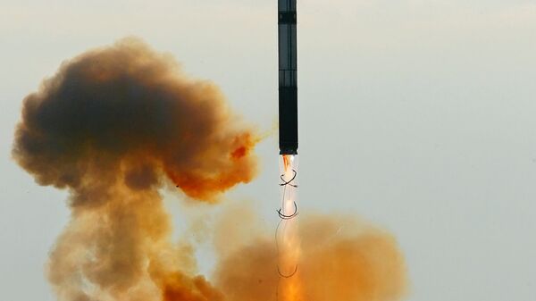 Launching an RS-20 Voyevoda (SS-18 Satan) intercontinental ballistic missile (File) - Sputnik International