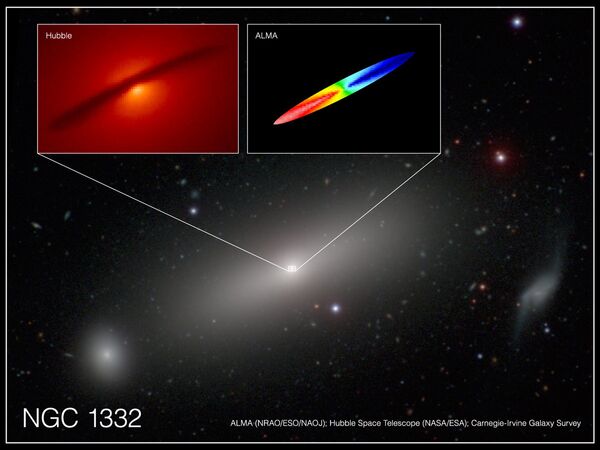 Combined image of NGC 1332 shows the central disk of gas surrounding the supermassive black hole at the center of the galaxy Combined image of NGC 1332 shows the central disk of gas surrounding the supermassive black hole at the center of the galaxy - Sputnik International