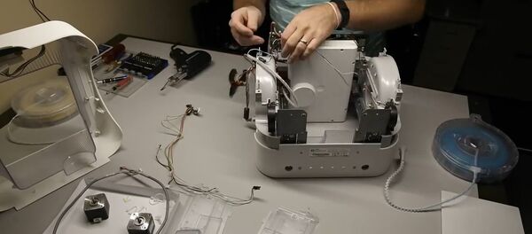 Get a look inside a 3D printer Get a look inside a 3D printer - Sputnik International