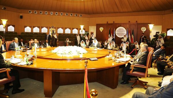 This Thursday, April 21, 2016 photo released by KUNA, Kuwait's state news agency shows delegates meeting in Kuwait City from Yemen's internationally-recognized government, which is backed by a Saudi-led military coalition, and Shiite rebels known Houthis and their allies, who hold the capital, Sanaa - Sputnik International