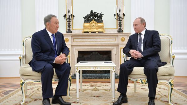 Russian President Vladimir Putin meets with Kazakh President Nursultan Nazarbayev - Sputnik International