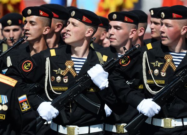 Servicemen during the 71st Victory Day Parade in Moscow - Sputnik International