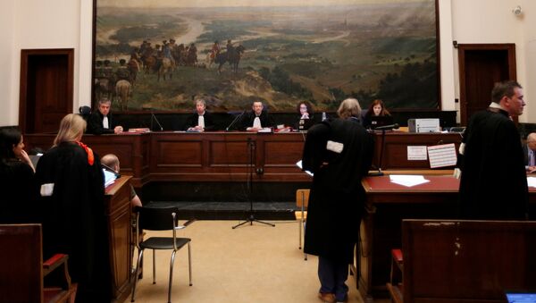 Belgian judge Pierre Hendrickx (C) presides the trial of suspects in foiled Islamist attack plot in the town of Verviers last year, at the Brussels Palace of Justice, Belgium, May 9, 2016 - Sputnik International