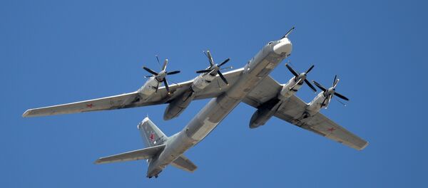 The Tu-95MS is seen flying during the rehearsal of the May 9 Victory Day Parade in Moscow The Tu-95MS is seen flying during the rehearsal of the May 9 Victory Day Parade in Moscow - Sputnik International