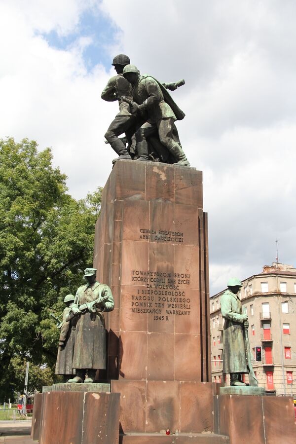 A war memorial in Poland, dedicated to the Soviet and Soviet-allied Polish troops who fought to free Poland from Nazi occupation between 1944 and 1945. The vast majority of Poland's war monuments were created by famous local sculptors. - Sputnik International