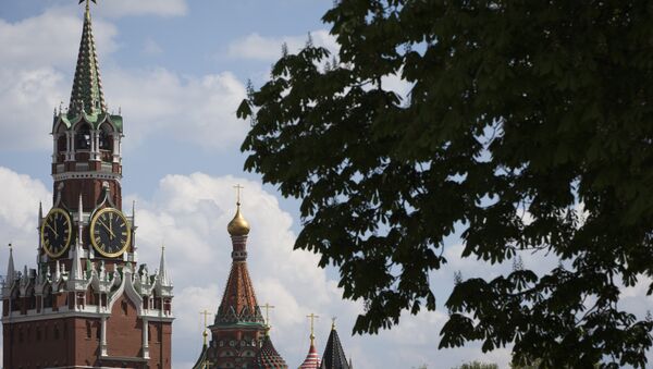 A picture taken in Moscow on May 6, 2016 shows the Gothic-turreted The Saviour's (Spasskaya) Tower on the northeastern side of the citadel, bordering the Red Square. - Sputnik International