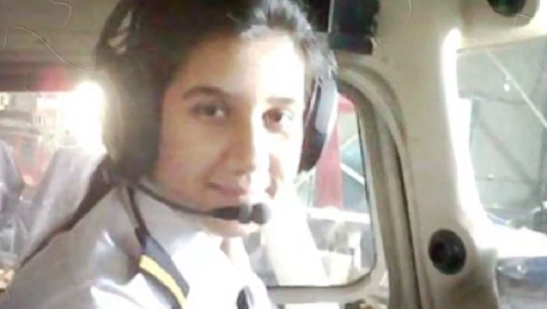 Ayesha Aziz, India's youngest Pilot - Sputnik International