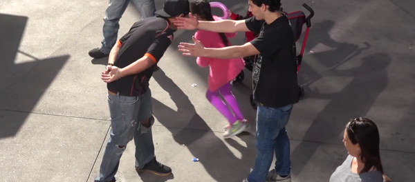 WORLD'S BEST MAGIC TRICK WORLD'S BEST MAGIC TRICK - Sputnik International