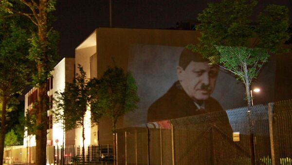 Kunst-Protest an Türkischer Botschaft in Berlin - Sputnik International