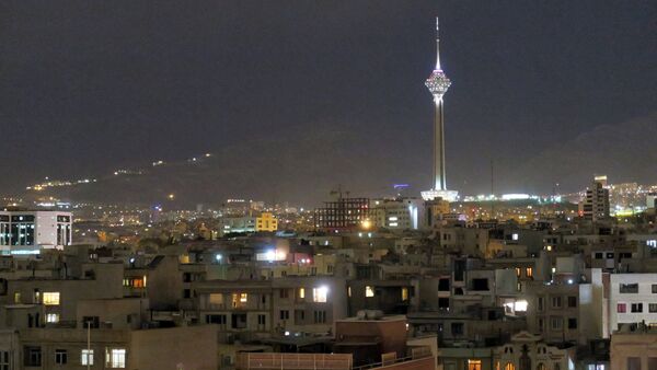 A view shows Tehran's skyline at night with the Milad tower, the sixth tallest tower in the world, Iran May 3, 2016 - Sputnik International