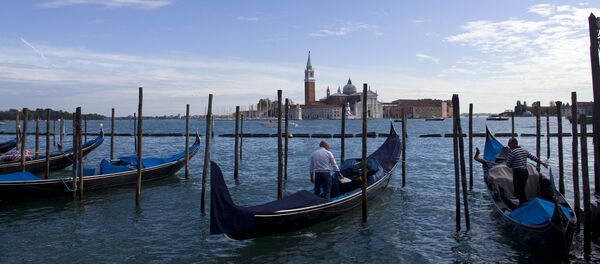 Gondolas in Venice Gondolas in Venice - Sputnik International