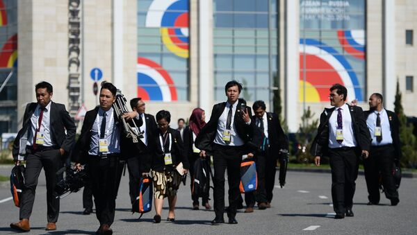 Journalists working at the International Press Centre for the ASEAN-Russia Summit near the congress centre in Sochi - Sputnik International