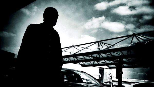 Silhouette of a man at Berlin Tegel Airport  - Sputnik International
