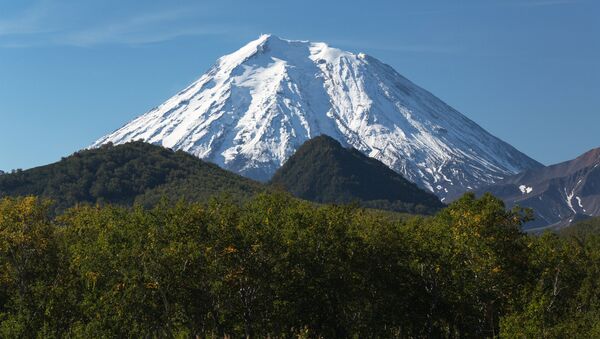 The Koryaksky volcano in the Volcanoes of Kamchatka nature park, the Nalychevo nature park cluster. - Sputnik International