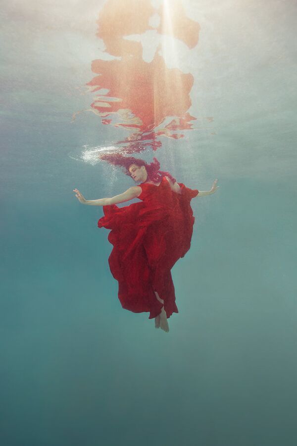 Modern Sirens: Hypnotizing Underwater Art Modern Sirens: Hypnotizing Underwater Art - Sputnik International