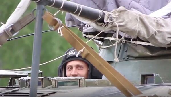 Russian Airborne Forces in Action - Sputnik International