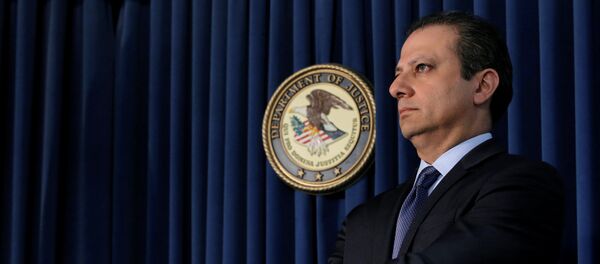 Preet Bharara, U.S. Attorney for the Southern District of New York, attends a news conference on Las Vegas sports bettor William Billy Walters and Dean Food's former chairman Thomas Davis, both charged with insider trading, in New York City, U.S. May 19, 2016 Preet Bharara, U.S. Attorney for the Southern District of New York, attends a news conference on Las Vegas sports bettor William Billy Walters and Dean Food's former chairman Thomas Davis, both charged with insider trading, in New York City, U.S. May 19, 2016 - Sputnik International