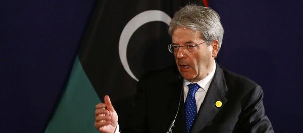 Italian Foreign Minister Paolo Gentiloni addresses a press conference on May 16, 2016 in Vienna, Austria - Sputnik International