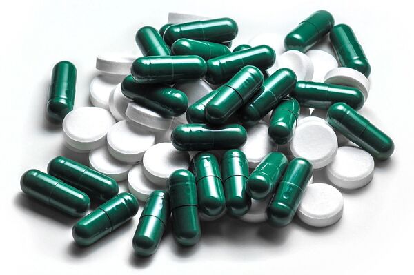 Overall, 380 soldiers tested positive for cocaine, 60 for ecstasy, and 130 for cannabis — a total of 570, but only 540 were discharged. - Sputnik International