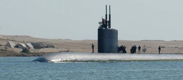 The attack submarine USS Alexandria (SSN-757) passes through the Suez Canal by the Egyptian city of Ismailia, 100 kilometers northeast of Cairo, 26 October 2006 on its way to the Mediterranean Sea from the Gulf The attack submarine USS Alexandria (SSN-757) passes through the Suez Canal by the Egyptian city of Ismailia, 100 kilometers northeast of Cairo, 26 October 2006 on its way to the Mediterranean Sea from the Gulf - Sputnik International