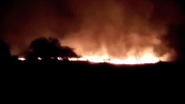 Huge fire is seen at the Pulgaon ammunition depot in Pulgaon in the Indian state of Maharastra - Sputnik International