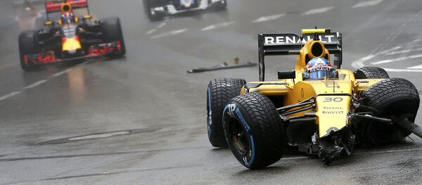 Formula One - Monaco Grand Prix - Monaco - 29/5/16.  Renault F1 driver Jolyon Palmer's car is seen after he crashed.   - Sputnik International