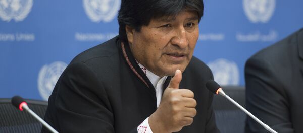 Bolivian President Evo Morales speaks to members of the media April 21, 2016 at the United Nations in New York - Sputnik International