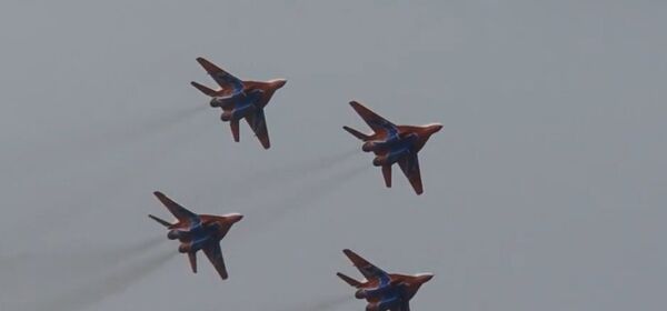 Sky is Not the Limit: Russian Pilots Show Off Combat Skills at Aviadarts 2016 Sky is Not the Limit: Russian Pilots Show Off Combat Skills at Aviadarts 2016 - Sputnik International