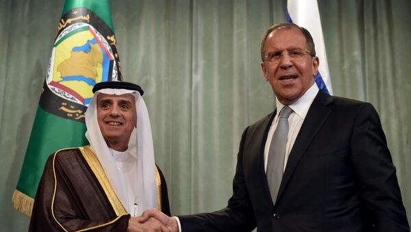 Russian Foreign Minister Sergei Lavrov (R) shakes hands with Saudi Arabia's Foreign Minister Adel al-Jubeir during a joint press conference following Sergei Lavrov's meeting with foreign ministers of the Gulf Cooperation Council (GCC) in Moscow - Sputnik International