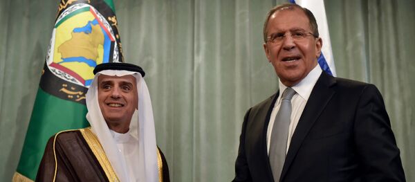 Russian Foreign Minister Sergei Lavrov (R) shakes hands with Saudi Arabia's Foreign Minister Adel al-Jubeir during a joint press conference following Sergei Lavrov's meeting with foreign ministers of the Gulf Cooperation Council (GCC) in Moscow - Sputnik International