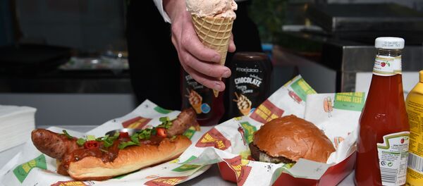 British pub giant launches burger and hot dog flavoured ice creams - Sputnik International