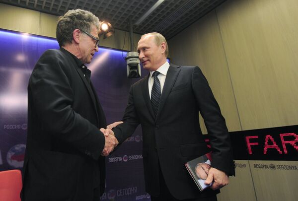 June 7, 2016. Right: Russian President Vladimir Putin, right, during presentation of the book Putin: the Logic of Power by German journalist Hubert Seipel during the International Media Forum New Era of Journalism: Farewell to Mainstream. at the International Multimedia Press Center of the Rossiya Segodnya International Information Agency. Left: Hubert Seipel, a journalist with Germany's ARD / NDR television & radio companies. June 7, 2016. Right: Russian President Vladimir Putin, right, during presentation of the book Putin: the Logic of Power by German journalist Hubert Seipel during the International Media Forum New Era of Journalism: Farewell to Mainstream. at the International Multimedia Press Center of the Rossiya Segodnya International Information Agency. Left: Hubert Seipel, a journalist with Germany's ARD / NDR television & radio companies. - Sputnik International