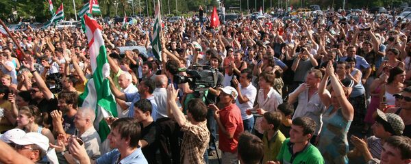 Sukhumi residents rejoicing over Russia's recognition of Abkhazia's independence Sukhumi residents rejoicing over Russia's recognition of Abkhazia's independence - Sputnik International