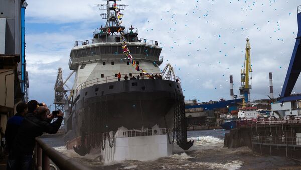 The new generation diesel-electric icebreaker Ilya Muromets being launched into the water from its drydock. - Sputnik International