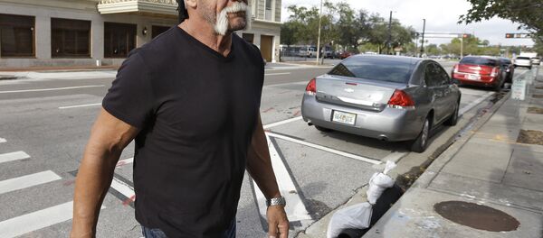 Reality TV star and former pro wrestler Hulk Hogan, whose real name is Terry Bollea, arrives at the United States Courthouse. - Sputnik International