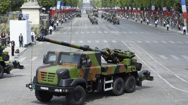 A Caesar vehicle of the 40th Artillery Regiment takes part in the annual Bastille Day military parade in Paris (File) - Sputnik International