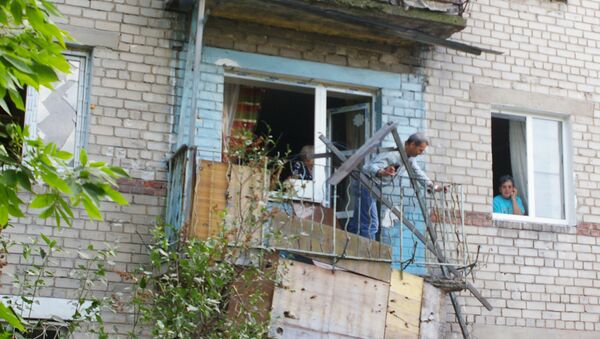 Destructions in a residential house of Donetsk following a night bombardment by the Ukranian army. - Sputnik International