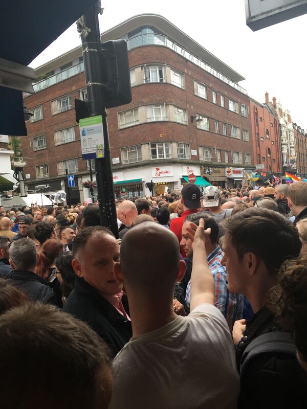 Londoners gather in Soho for a vigil in honor of Orlando shooting victims Londoners gather in Soho for a vigil in honor of Orlando shooting victims - Sputnik International