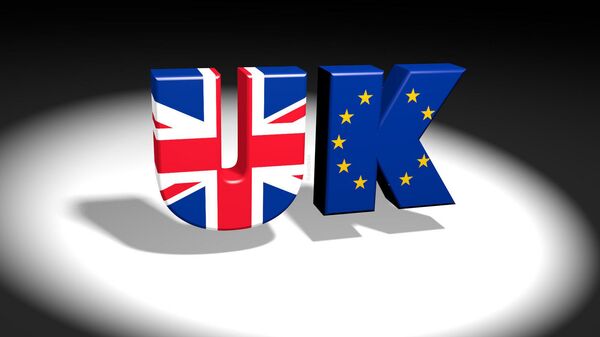 UK/EU text logo with Union Jack and European flag images - Sputnik International