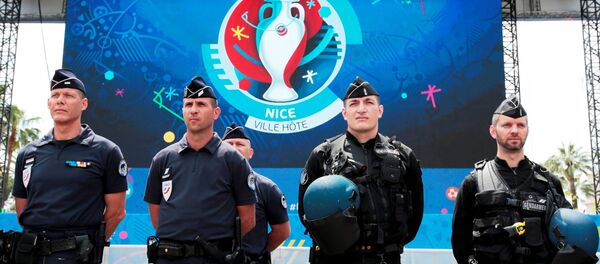 French police and gendarmes are seen during a visit at a fanzone ahead of the UEFA 2016 European Championship in Nice, France, June 8, 2016. - Sputnik International