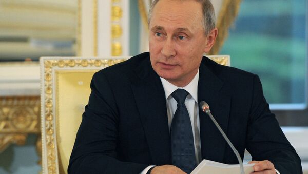 Russian President Vladimir Putin at a meeting with foreign investors at the St. Petersburg International Economic Forum (SPIEF) - Sputnik International