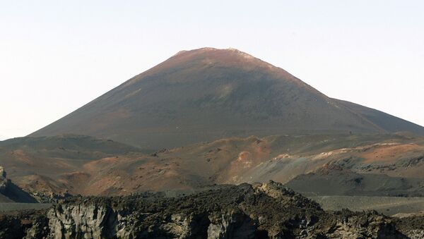 A photo showing the Hekla volcano on the Heimaey island, belonging to the Vestmann archipelago - Sputnik International