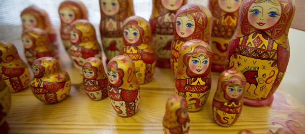 A Russian matrioshka dolls displayed in the Cultural-Entertainment Complex Kremlin in Izmailovo - Sputnik International