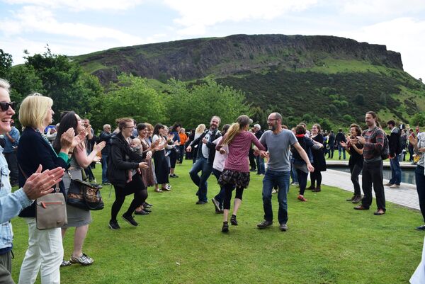 Flashmob ceilidh in Edinburgh, Scotland - Sputnik International