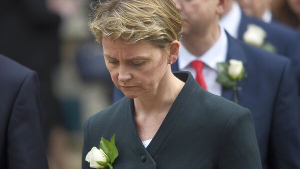 Labour MP Yvette Cooper walks from Parliament to St Margaret's Church for a service of remembrance for Labour MP Jo Cox who was shot and stabbed to death last week outside her constituency surgery, in Westminster, London, June 20, 2016. - Sputnik International