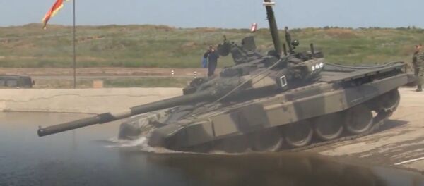 Diving tanks: Russian Army Stages Unique Underwater Drills Diving tanks: Russian Army Stages Unique Underwater Drills - Sputnik International