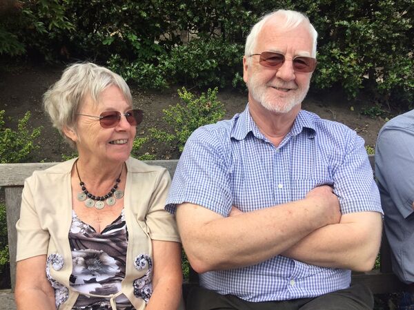 We had a postal vote and we were voting 'In' because we should move forward as a greater Europe and that’s where are future lies. Our son lives and works in Germany and has done for 15 years and to separate – I just cannot see it, the Roberts couple from Suffolk told Sputnik. - Sputnik International