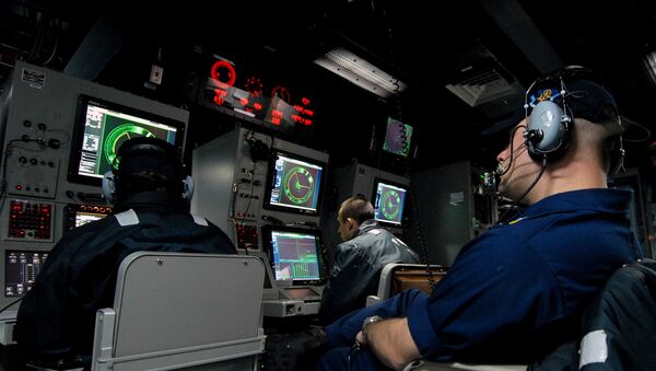 System consols of AN/SQQ-89(V)15 onboard of USS Momsen (DDG-92) - Sputnik International